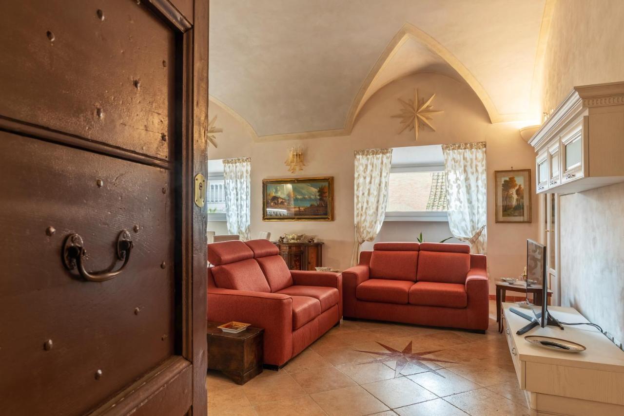 Palazzo Altieri Elegant Apartment Roma Dış mekan fotoğraf