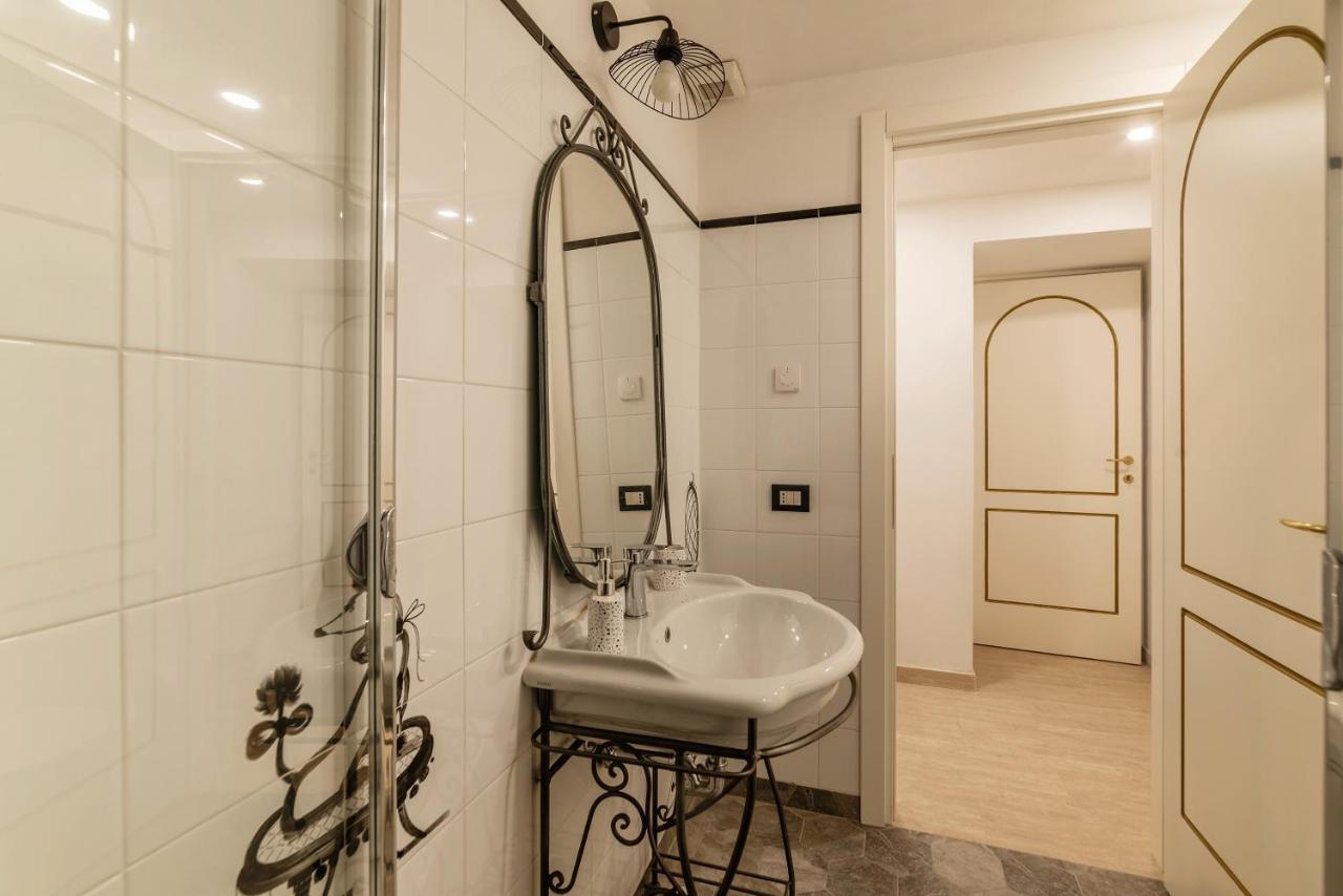 Palazzo Altieri Elegant Apartment Roma Dış mekan fotoğraf